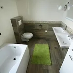 빌라 Hera Korcula, Special One, Pool, Right On The Sea,parking, 8 People