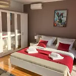 别墅 Hera Korcula, Special One, Pool, Right On The Sea,parking, 8 People *