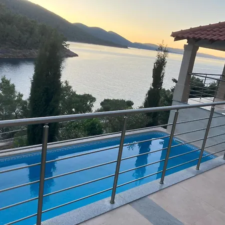 Villa Hera Korcula, Special One, Pool, Right On The Sea,parking, 8 People Čara