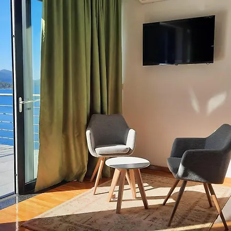 Hera Korcula, Special One, Pool, Right On The Sea,parking, 8 People Čara